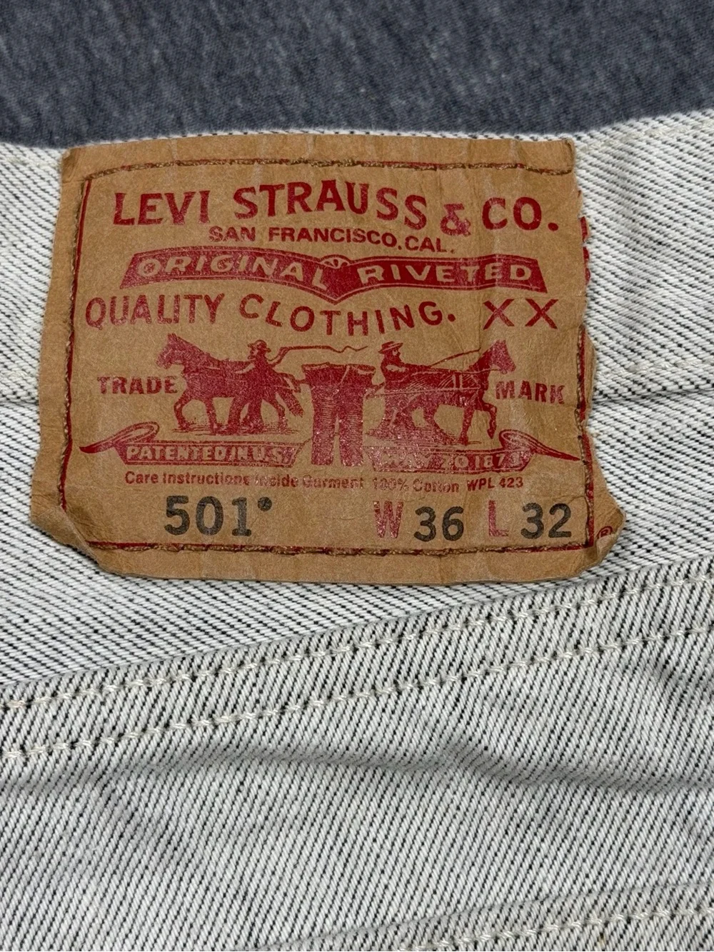Levi's 501 Original Fit Jeans Men’s 36x32 Beige/Tan Button Fly 00501-0989